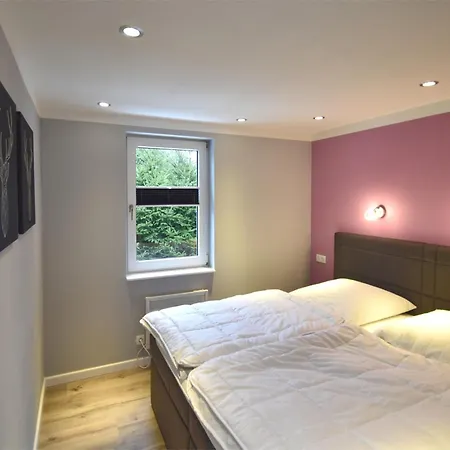 Forest-fringed Comfort Dom wakacyjny *