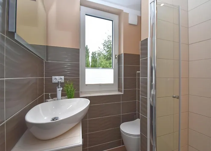 بيت للعطل Forest-fringed Comfort